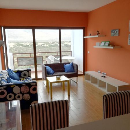 Surfhouse Hostel Famara Teguise  Luaran gambar