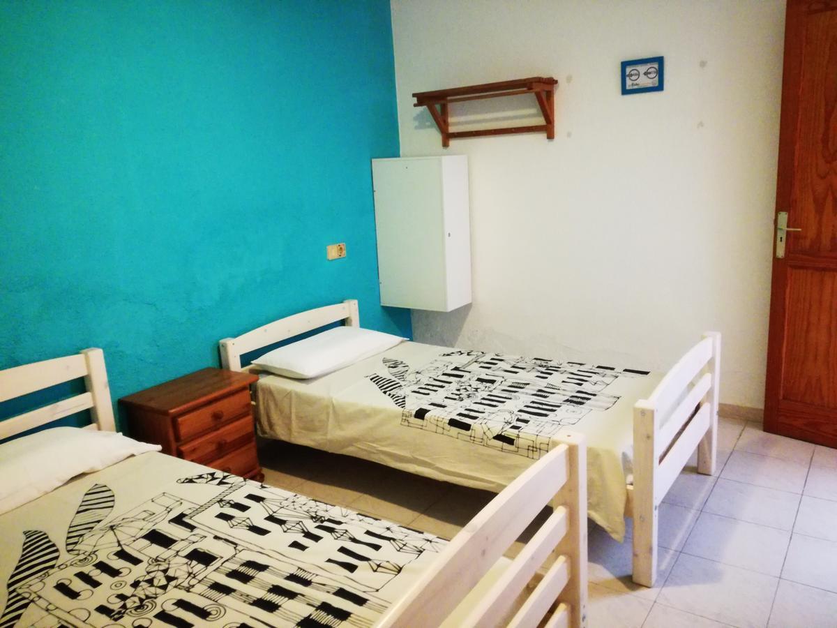 Surfhouse Hostel Famara Teguise  Luaran gambar