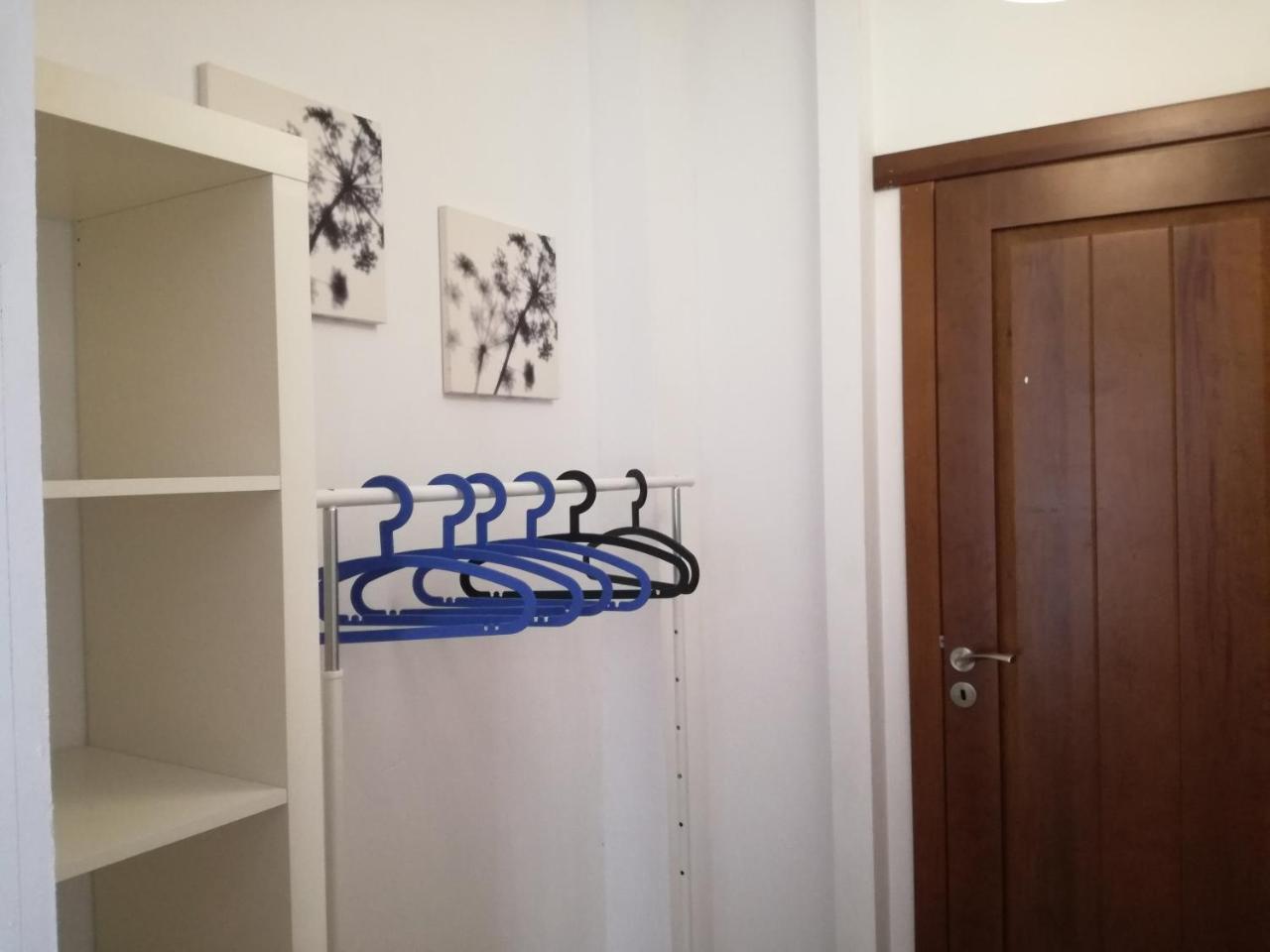 Surfhouse Hostel Famara Teguise  Luaran gambar