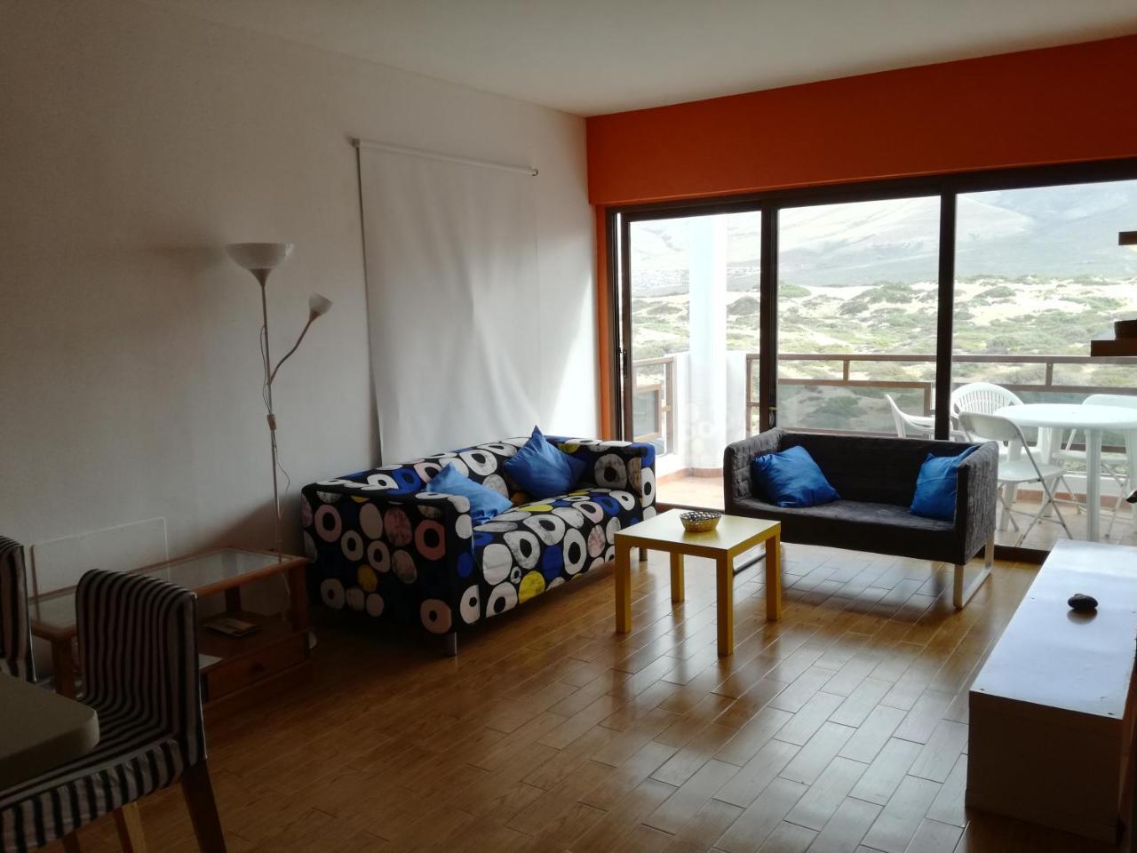 Surfhouse Hostel Famara Teguise  Luaran gambar